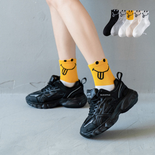 socks female cartoon smiley face color matching mid-calf socks stereo eyes female socks factory wholesale