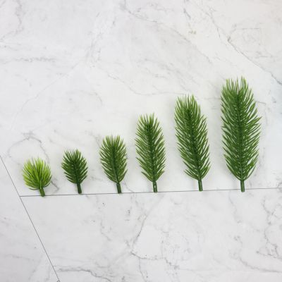 Simulation Plant Small Large Pine Needle Christmas Craft Flower Plastic Water Plant Flower Arrangement Accessories DIY Material Decoration Can Be Customized