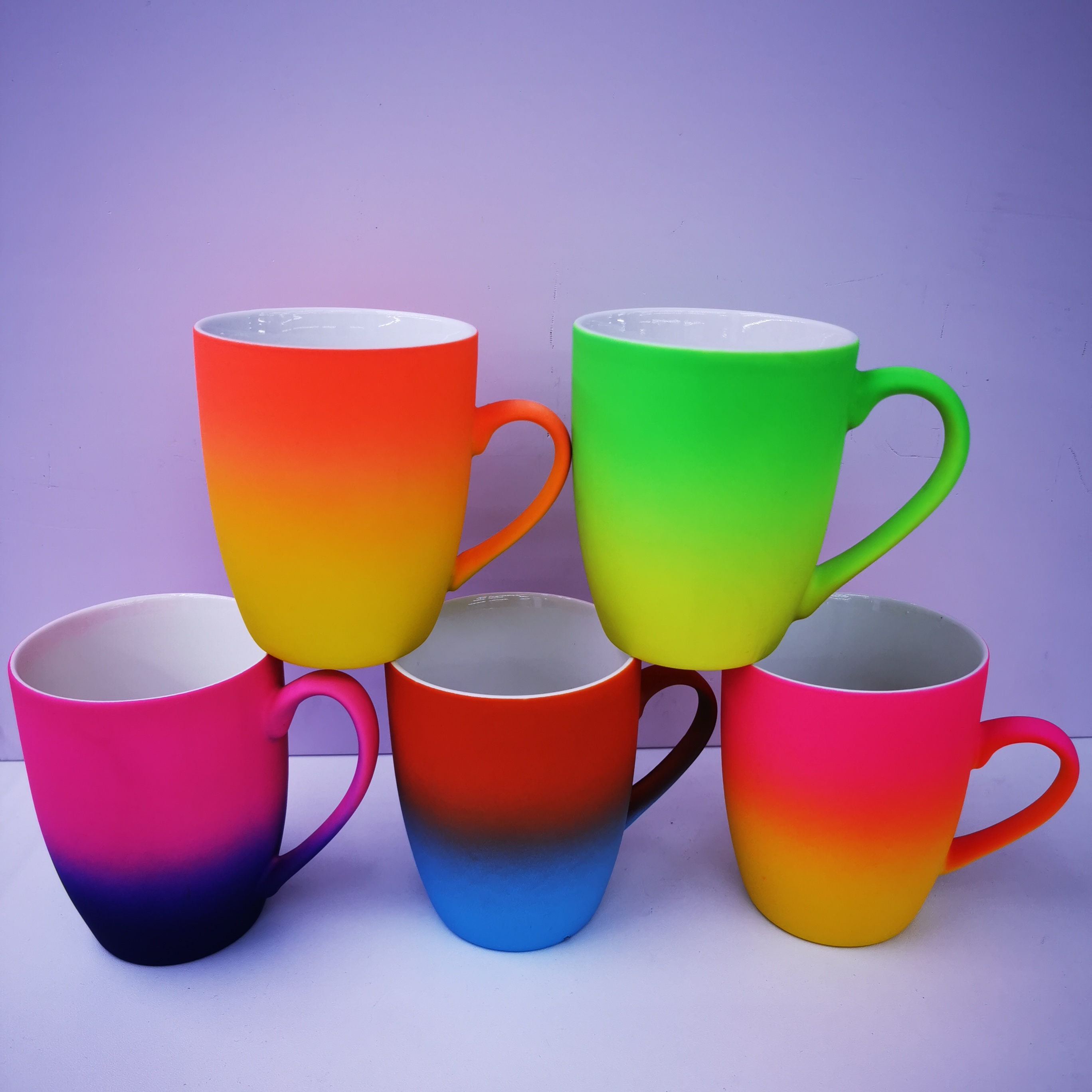 陶瓷杯彩色工厂直销 可订购