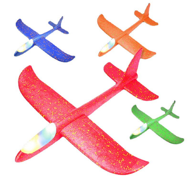 手抛泡沫飞机 LED发光特技回旋益智防摔滑翔机 地摊爆款玩具批发