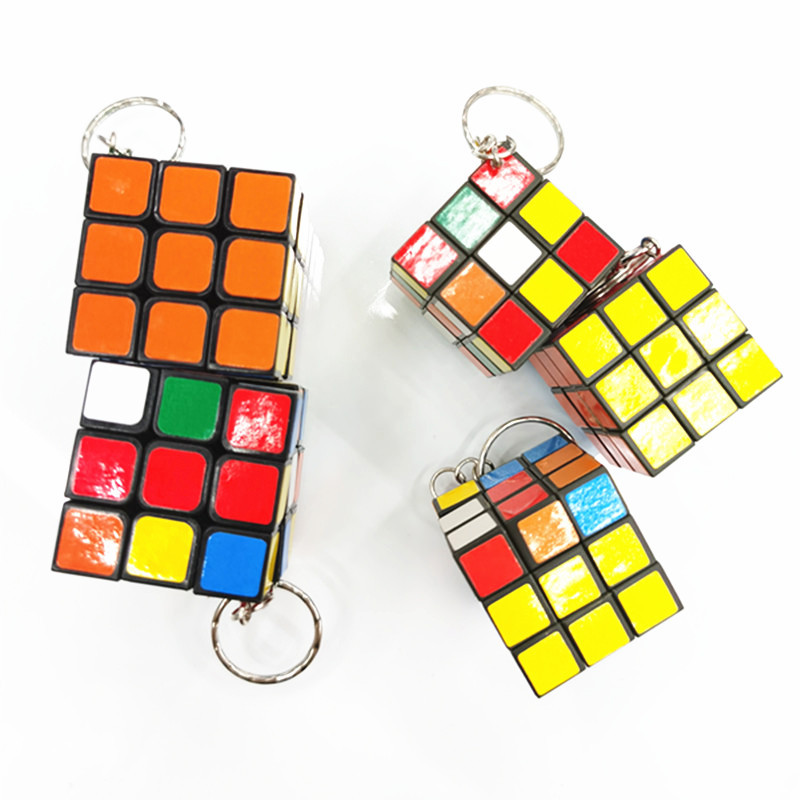 1pc Creative Mini Rubik Cube Keychain For Men