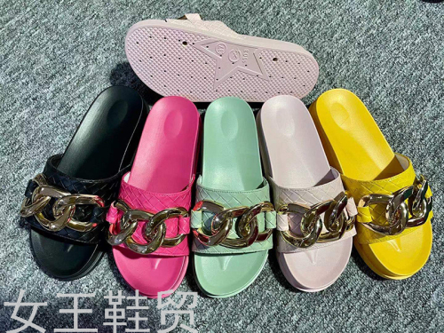 Slippers Women‘s Summer 2021 New Korean Style Internet Celebrity Fashion Chain Thick Bottom Candy Color Women‘s Sandals Shoes