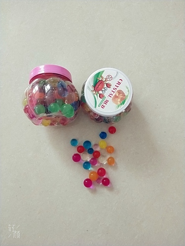 Water Beads， It Will Expand and Become Bigger When Exposed to Water， for Children to Play， and Can Also Be Used for Plant Soilless Cultivation