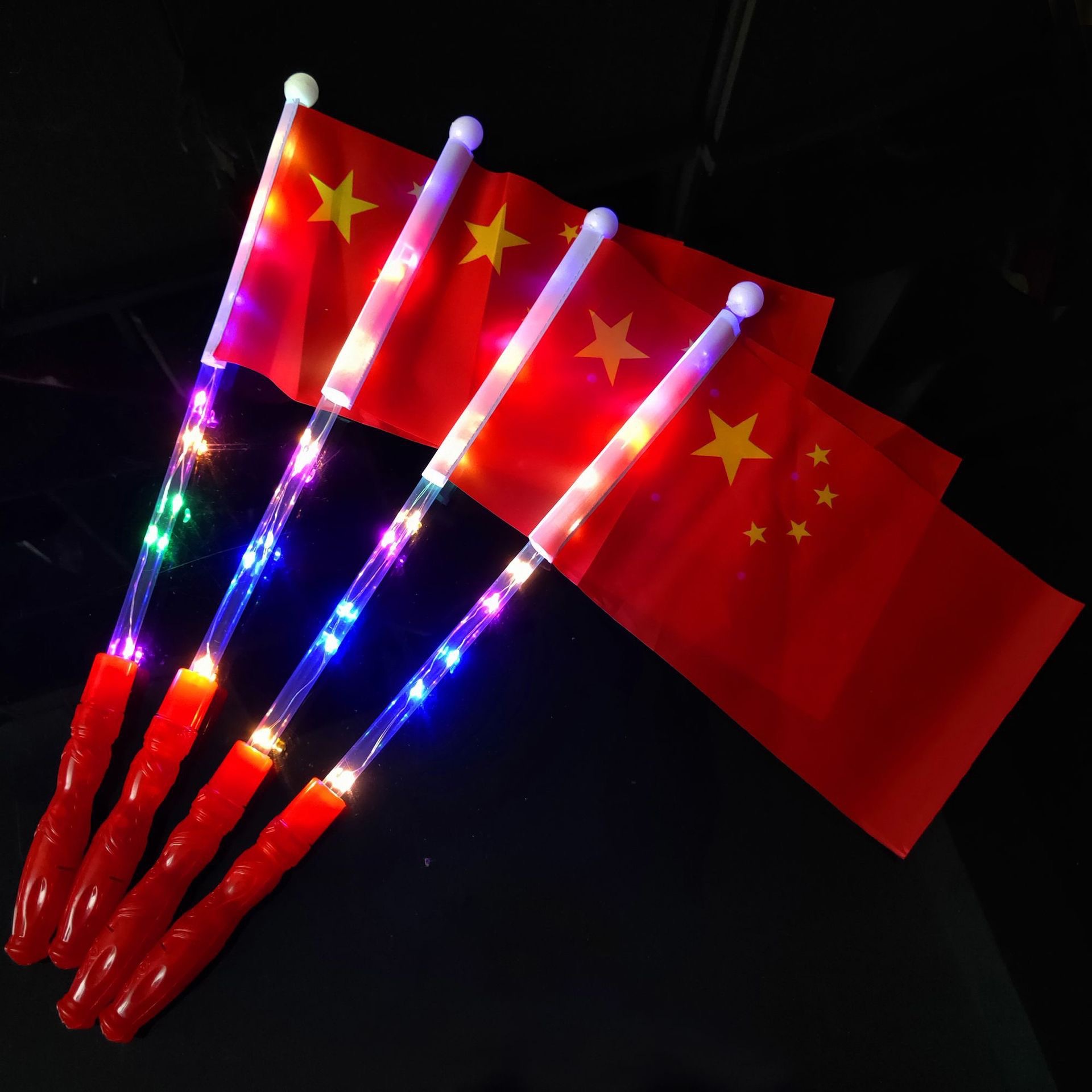 夜晚手摇中国国旗 发光玩具闪光棒景点国庆节活动助威五星红旗