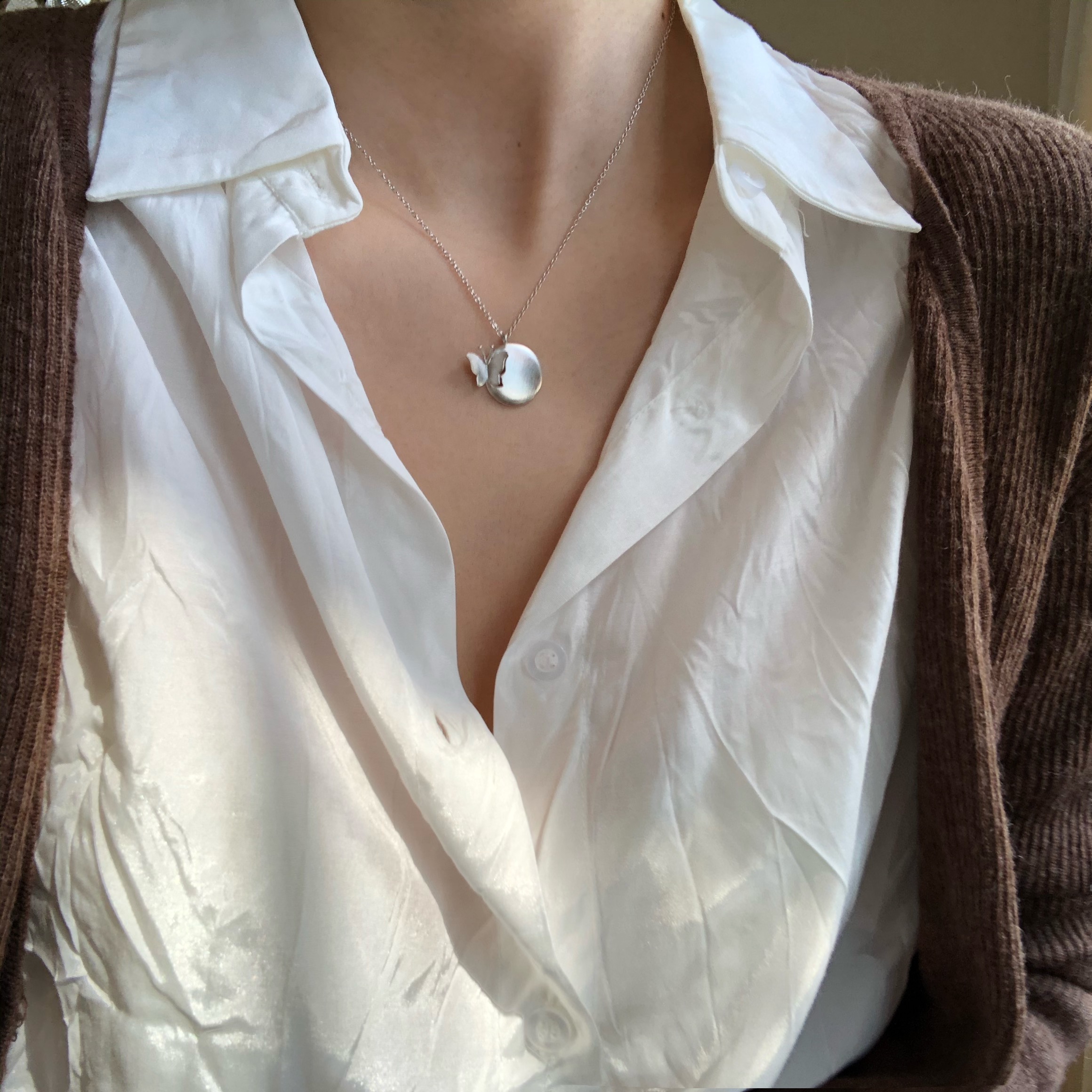 磨砂做旧 S925银素银蝴蝶时髦洋气项链锁骨链韩国ins