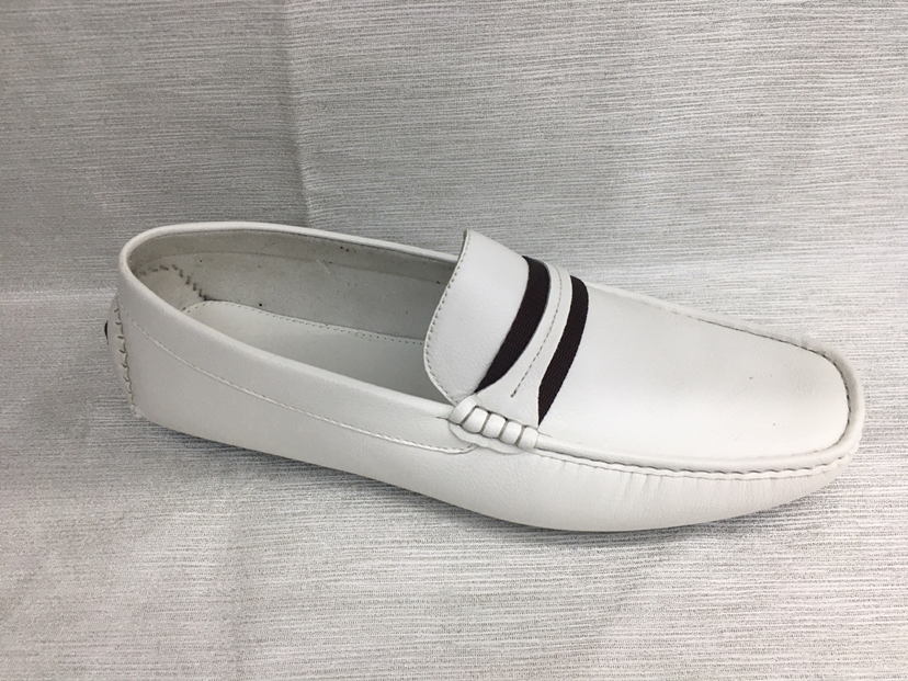 2021年新款男士外贸多色豆豆驾车懒人潮流休闲鞋