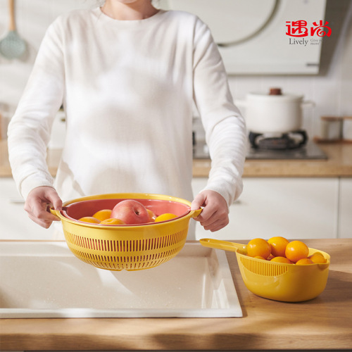 household kitchen drain basket washing fruit and vegetable storage basket double-layer hollow storage basin one-piece delivery