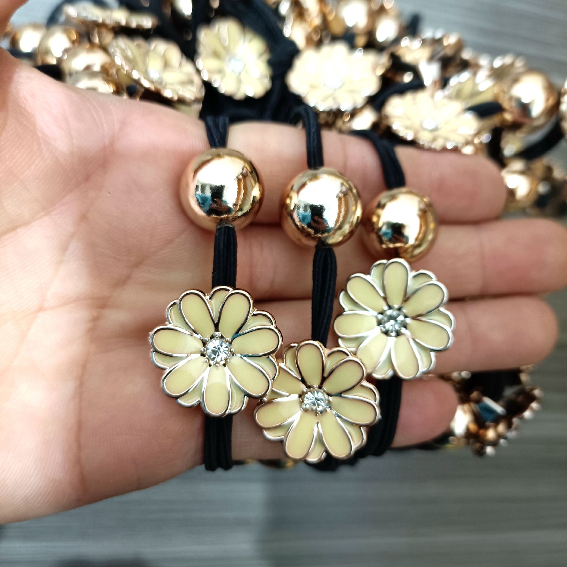 梅花头绳金珠菊花发绳小花发绳学生女孩皮筋皮套1元饰品批发货源