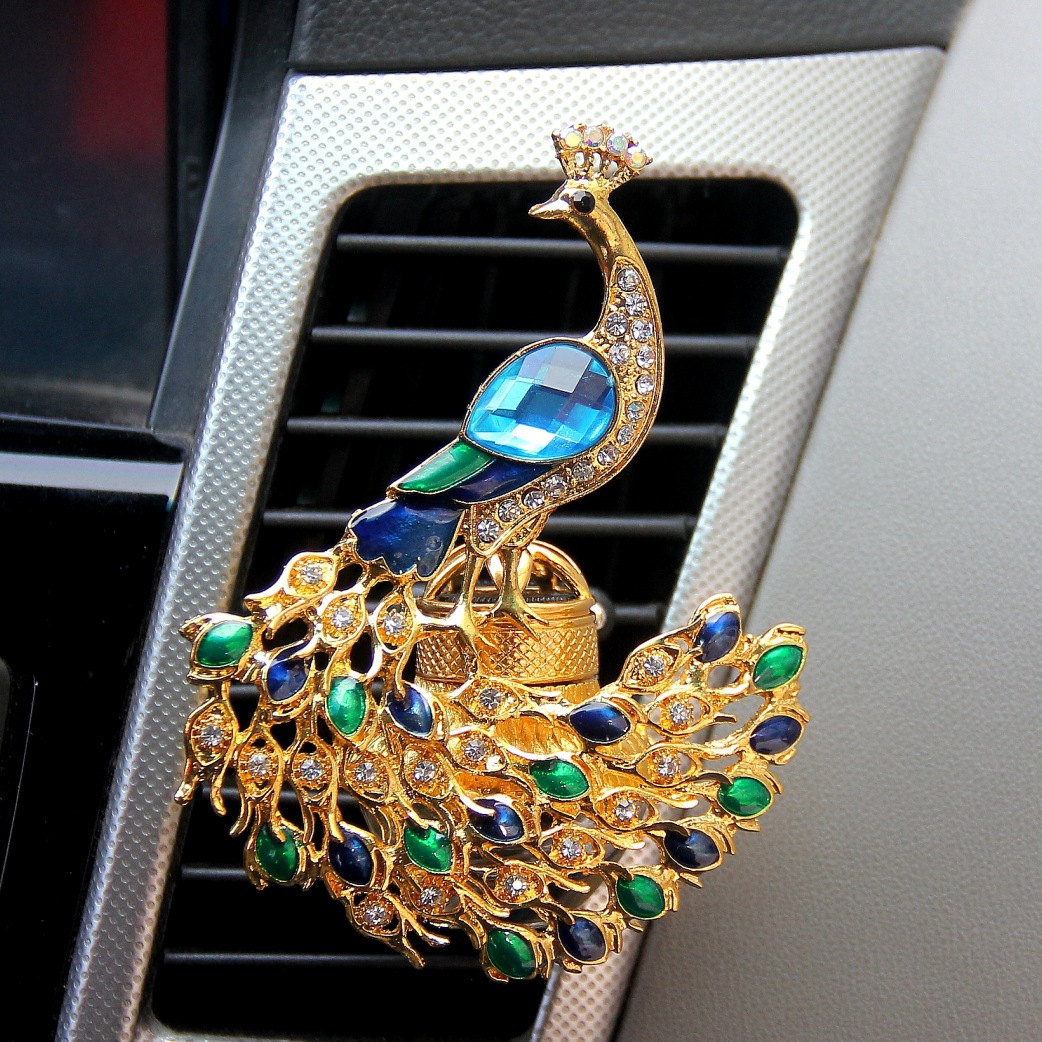 时尚汽车香水挂件 凤凰出风口香水汽车用品内饰品摆件镶钻孔雀