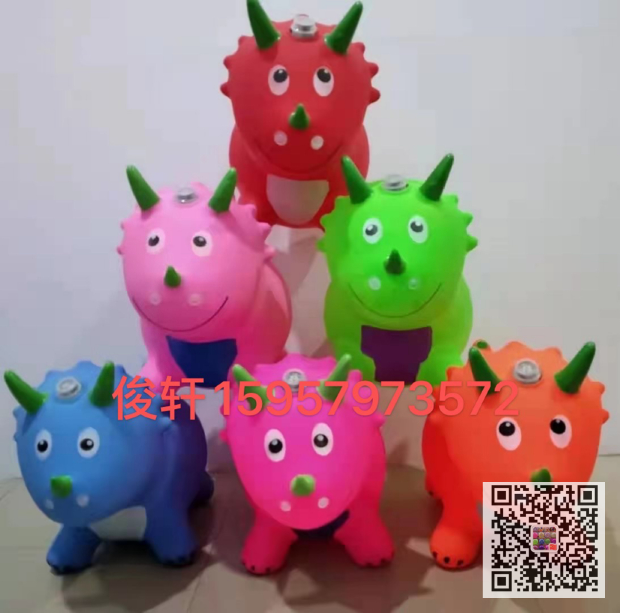 厂家直销PVC闪光音乐充气恐龙充气动物，
