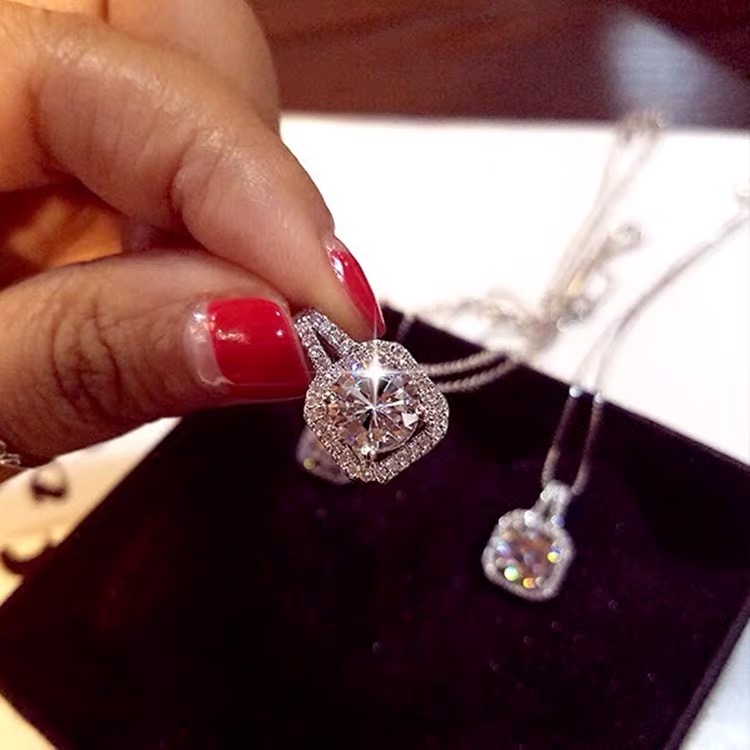 s925银方块锆石项链简约气质轻奢小众吊坠高级感锁骨链