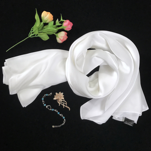women‘s silk scarf summer thin and all-matching sun protection shawl outer match beach scarf air-conditioned room neck protection white silk scarf