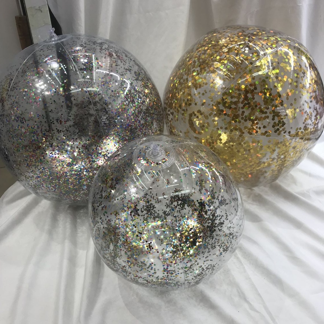 亚马逊热销 网红透明PVC闪光球戏水玩具拍照道具 充气亮片沙滩球