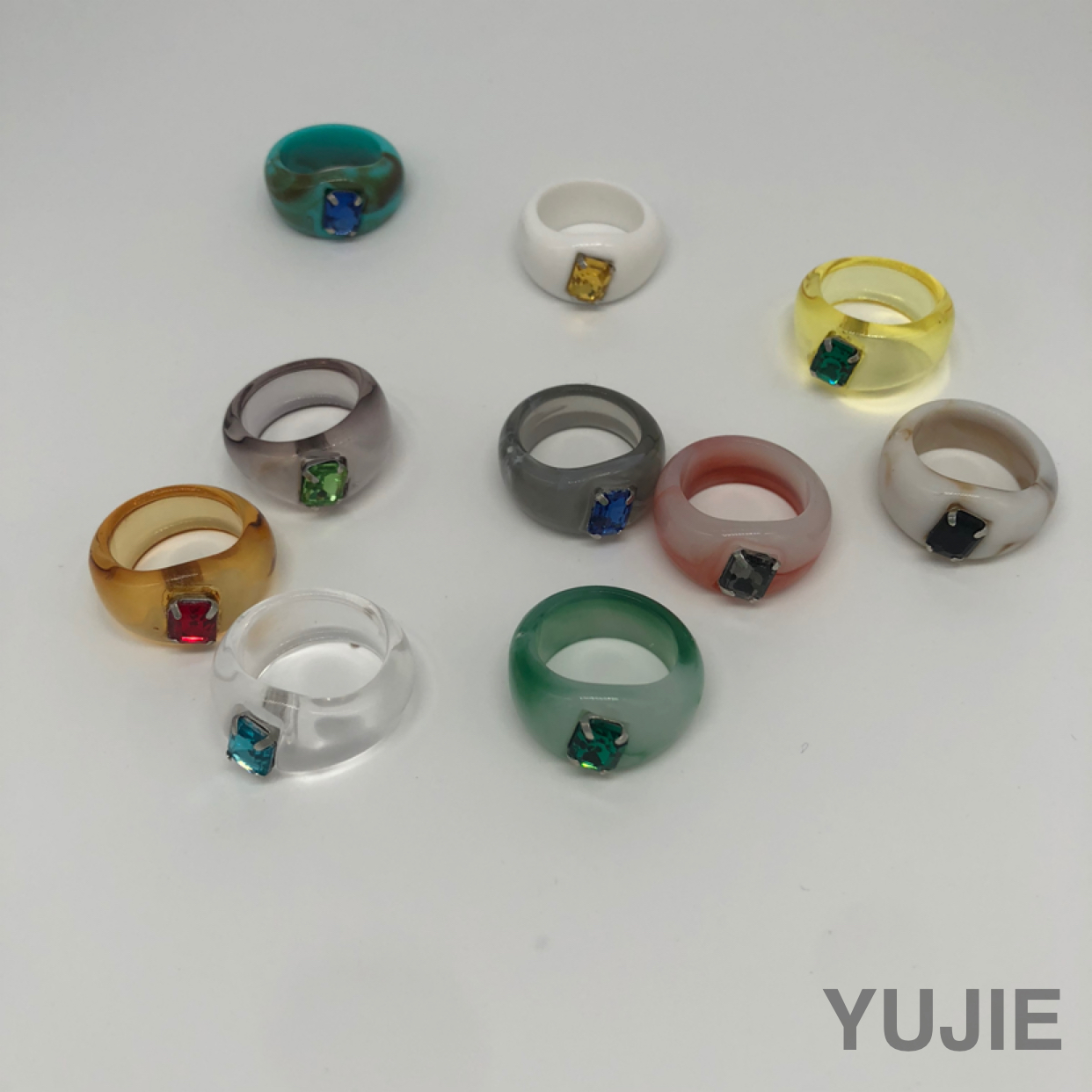 跨境热卖新款双色亚克力镶钻戒指简约透明圆珠戒圈个性指环欧