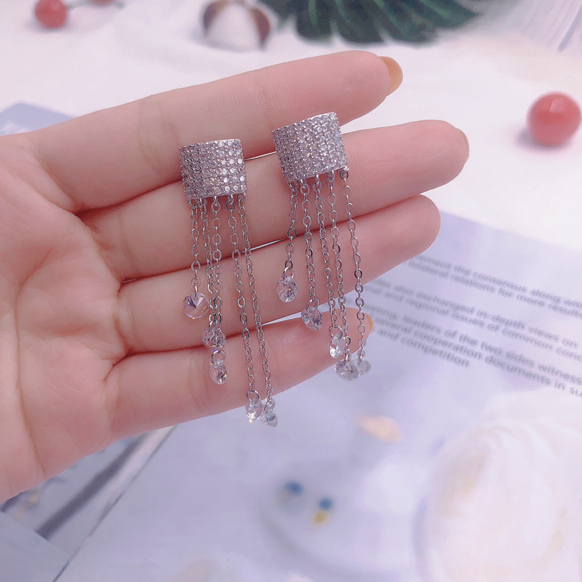 耳坠女2021新款气质网红高级感轻奢大气耳环长款流苏耳饰潮