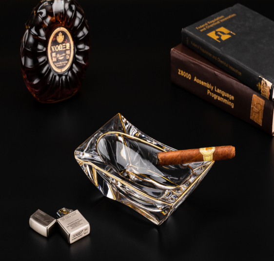 长方烟缸水晶  玻璃  烟灰缸  描金烟缸      金色