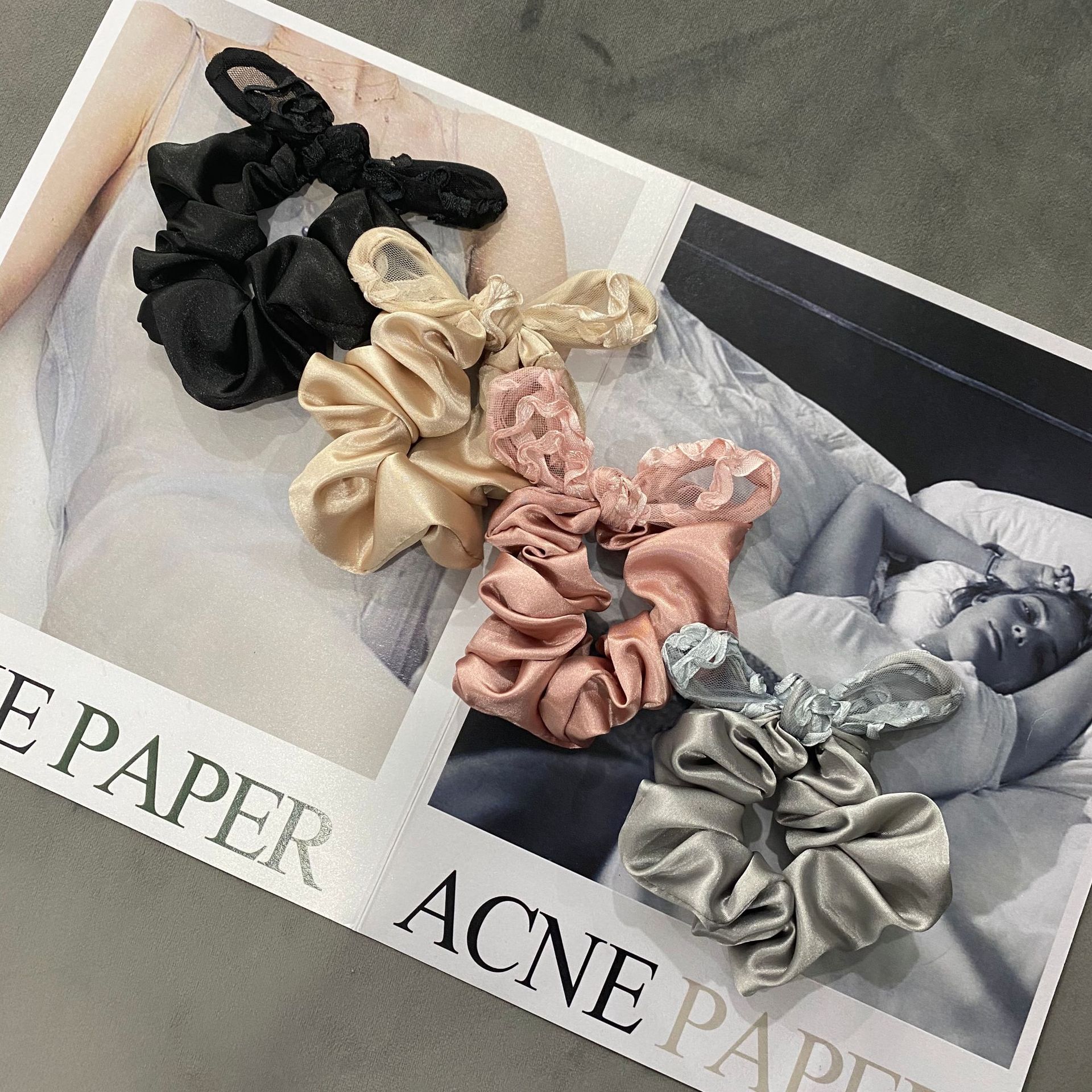 韩国东大门ins同款法式蕾丝兔耳朵真丝大肠发圈网红森系头绳发绳