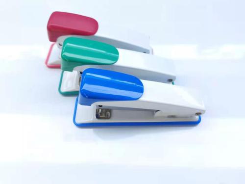 puzzle king 207 stapler， lightweight and affordable