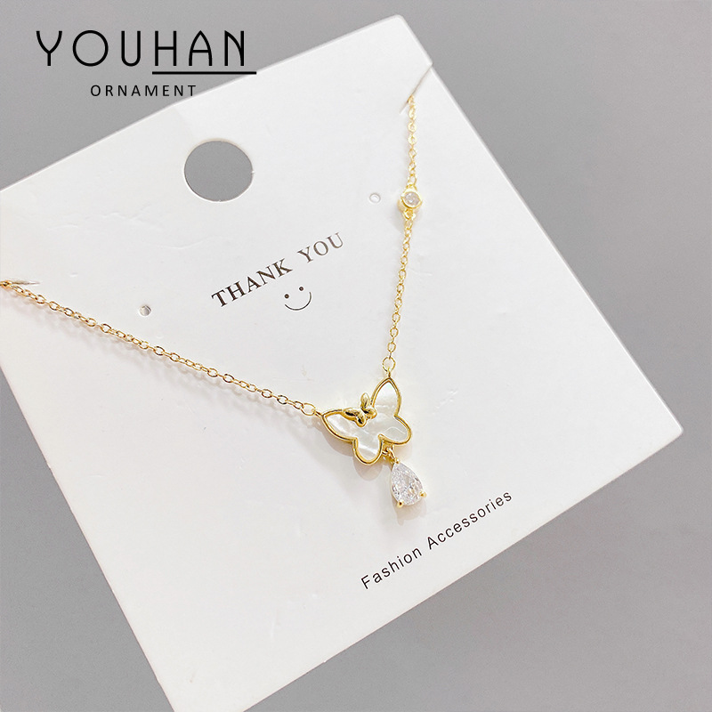 白贝壳蝴蝶钛钢金色项链女短款韩版小众设计感精致贝母轻奢锁骨链