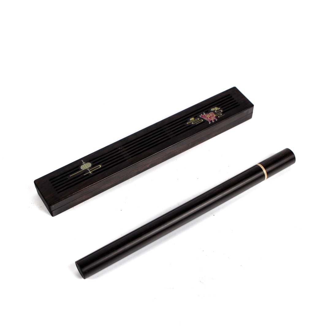 2021云亭工艺2鹊闹红梅黑檀黄杨喜上眉梢细节图