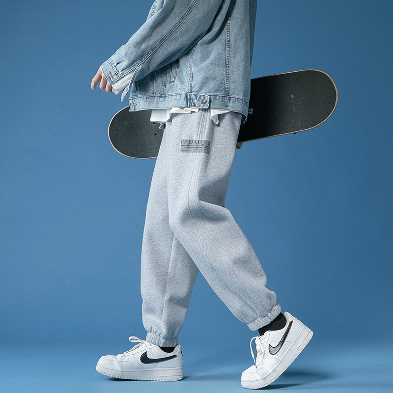 2021春季新港风蒙马特大码男反光束脚宽松薄款运动卫裤-P40