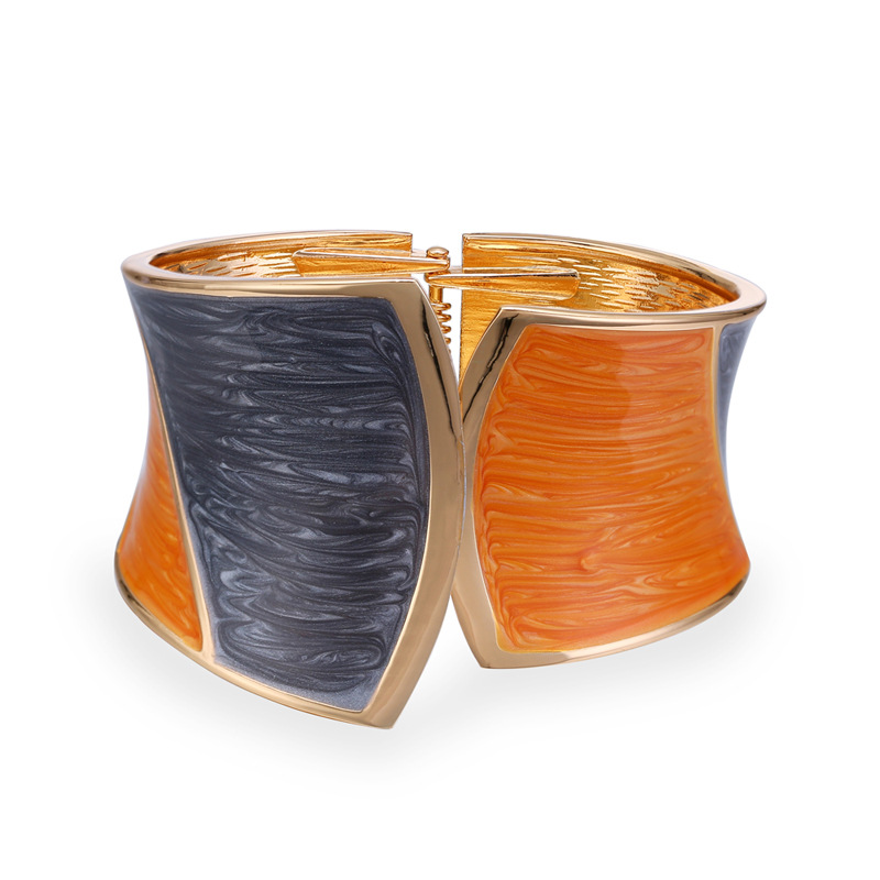 欧美新款手镯女复古时尚滴油手镯描金拼色不对称宽边外出百搭手镯