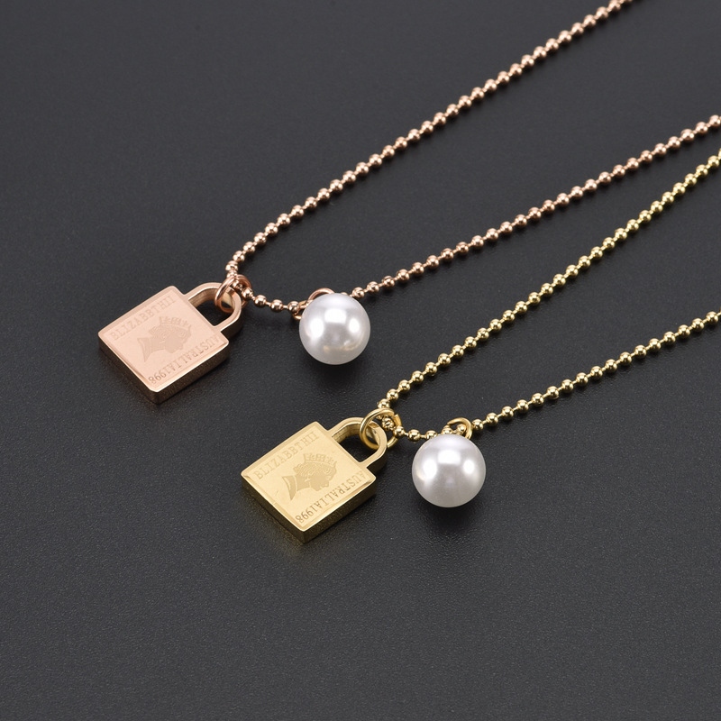 珠珠链新款珍珠爱情锁女王吊坠项链 钛钢批发美人头锁骨链