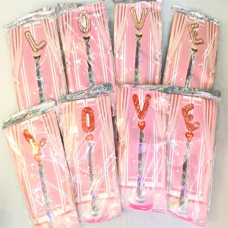 彩色铝膜气球字母情人节LOVE节日装饰气球套装带丝带挂饰落地场景