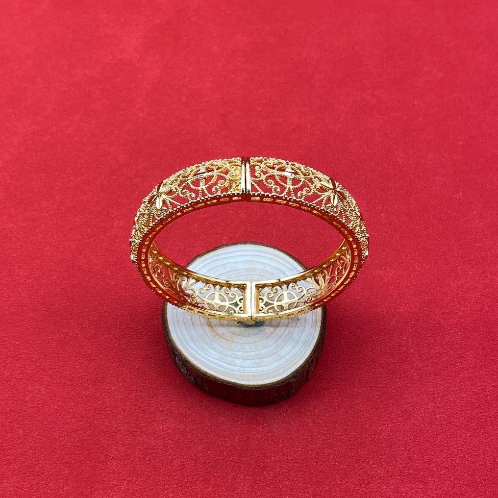 四叶草沙金镂空开口手镯达意饰品厂家24k真金电镀中东欧美款式