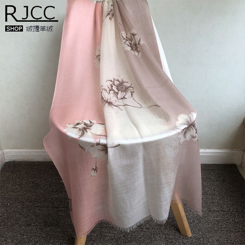 rjcc绒捷山羊绒印花毛须女士围巾披肩保暖舒适多色300支戒指绒