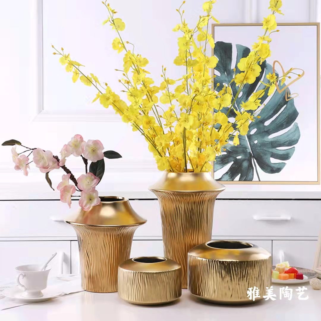 北欧风陶瓷花盆 家用酒店装饰插花容器 金色花器大理石纹花盆批发