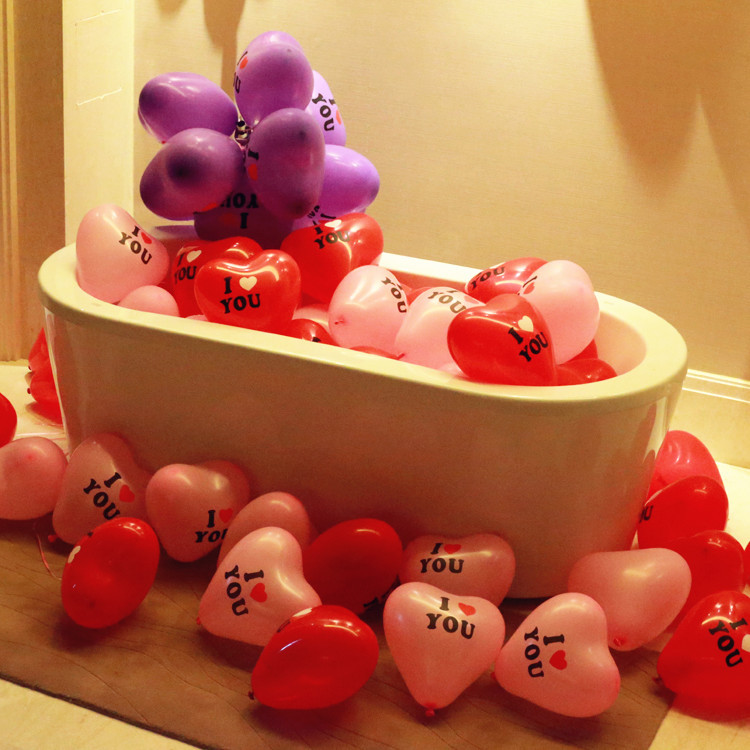 厂家直销2.2克加厚鸡心爱心优婚庆装饰桃心气球拍照饰景心形气球