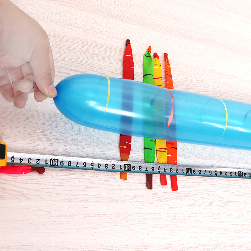 厂家直销批发1.6克火箭气球儿童玩具会飞会叫气球异形冲天飞天球