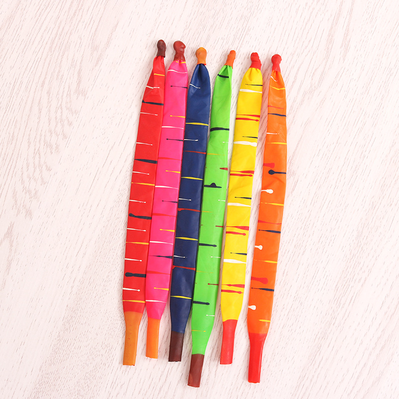 厂家直销批发1.6克火箭气球儿童玩具会飞会叫气球异形冲天飞天球