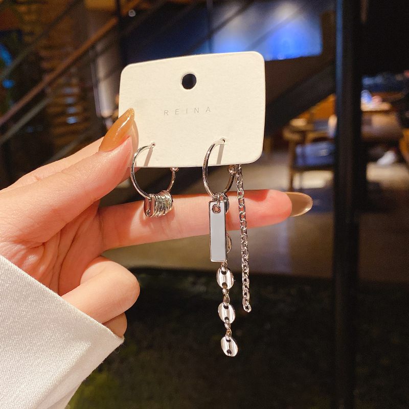 2021年新款嘻哈不对称链条耳环女潮简约冷淡风耳饰个性设计感耳饰