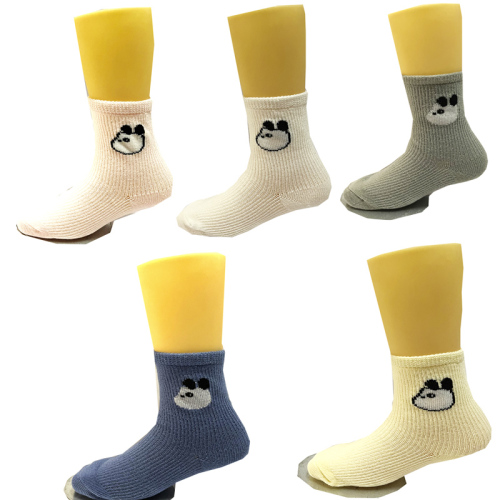 yiwu shopping league strictly selects five pairs of combed cotton color cartoon dog children‘s socks