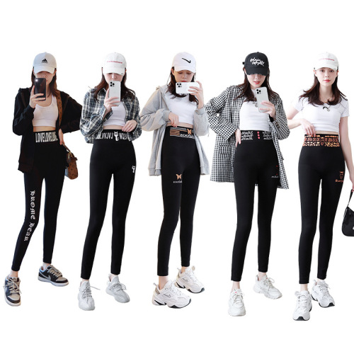 2021 autumn and winter fleece-lined thickened leggings women‘s outer wear modal printed high waist elastic hip lifting cropped leggings