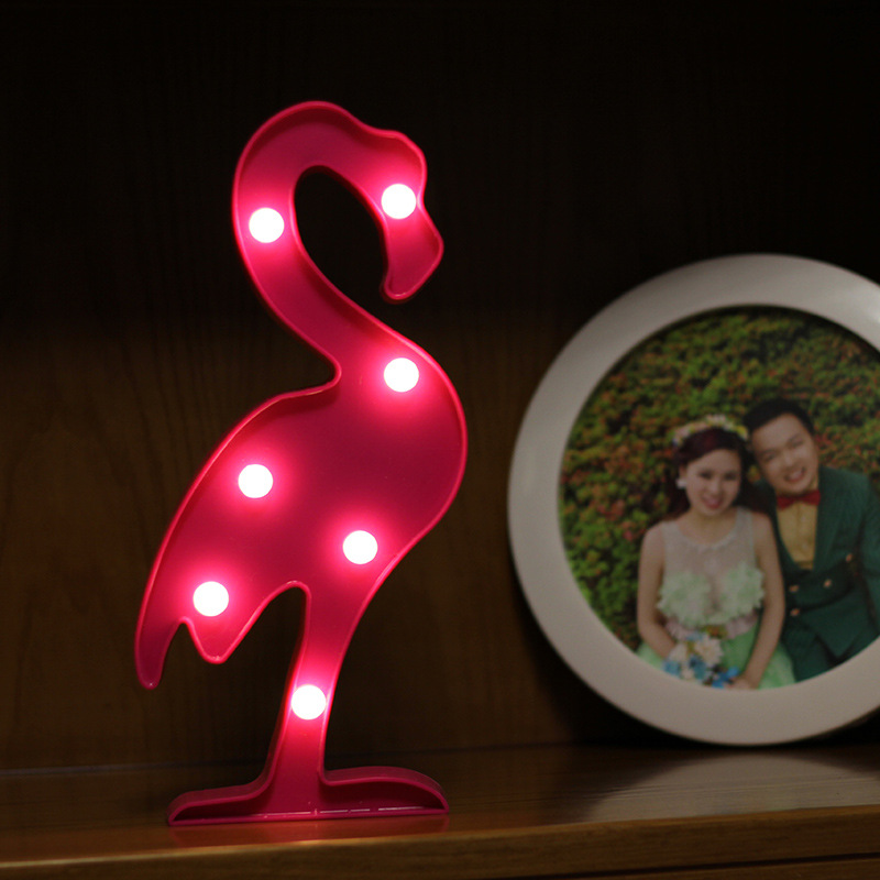 ins火烈鸟串灯小彩灯圣诞树拍照道具chic仙人掌房间装饰台灯