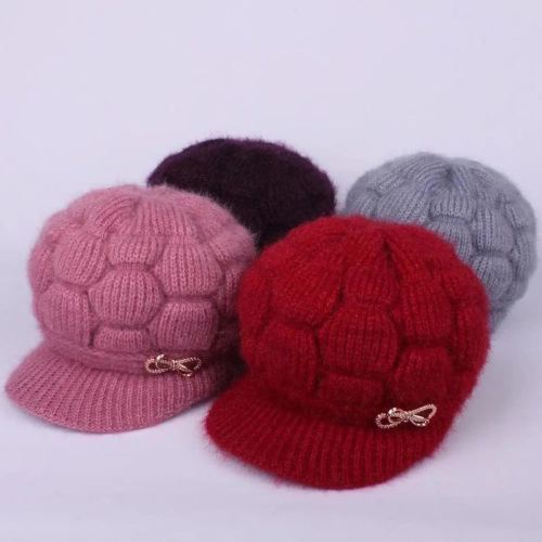 Winter Hat Female Middle-Aged and Elderly Fleece-Lined Thickened Warm Mother Hat Western Style Peaked Cap Casual Knitted Hat Wool Hat