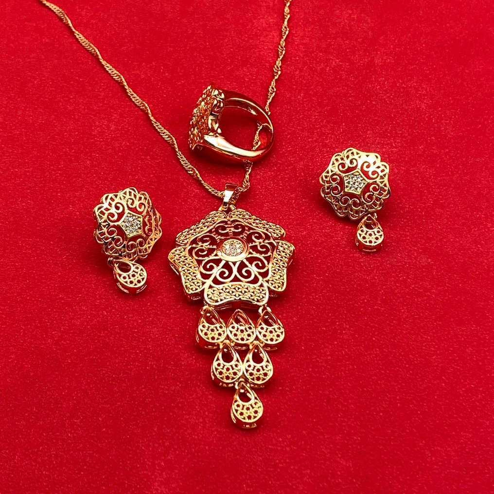 迪拜中东黄铜电镀24K金首饰套装女式结婚项链戒指耳环亚三件套