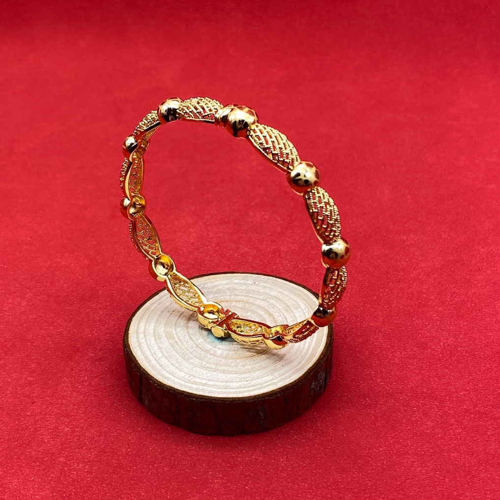 新款沙金镭射雕刻镂空开口半节手镯达意饰品厂家24k真金电镀8m