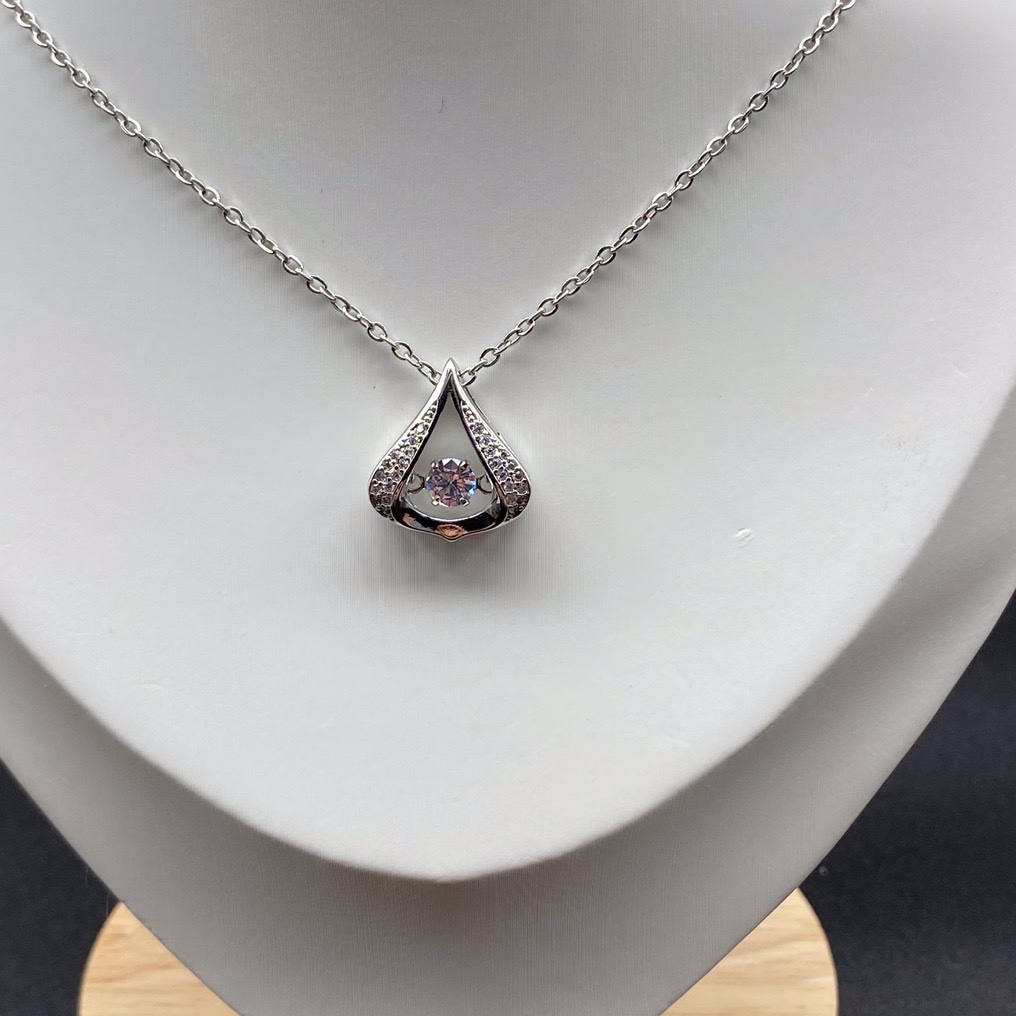 新款日韩施家镀银灵动项链女批发ins抖音快手网红气质锁骨链吊坠