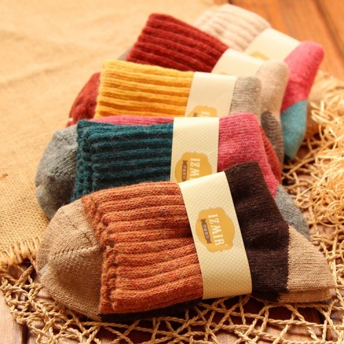 women‘s socks autumn winter japanese trendy all-match solid color stitching thickening thermal middle tube terry-loop hosiery