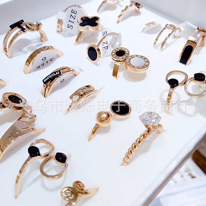 钛钢时尚网红戒指女玫瑰金尾戒防过敏不掉色高端饰品货源混款批发