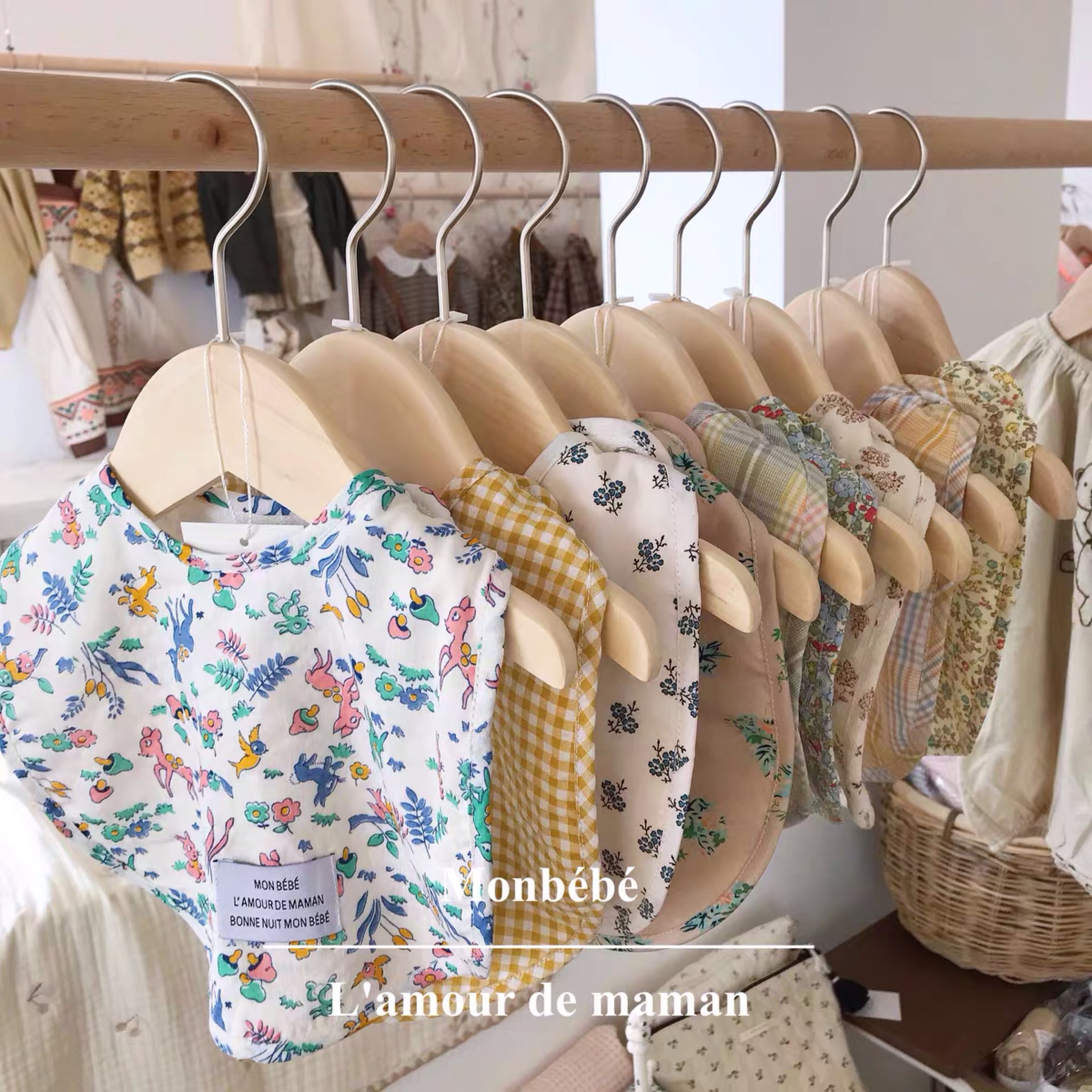 fafamarket同款韩国婴儿围嘴宝宝防水围兜可爱碎花纯棉辅食口水巾