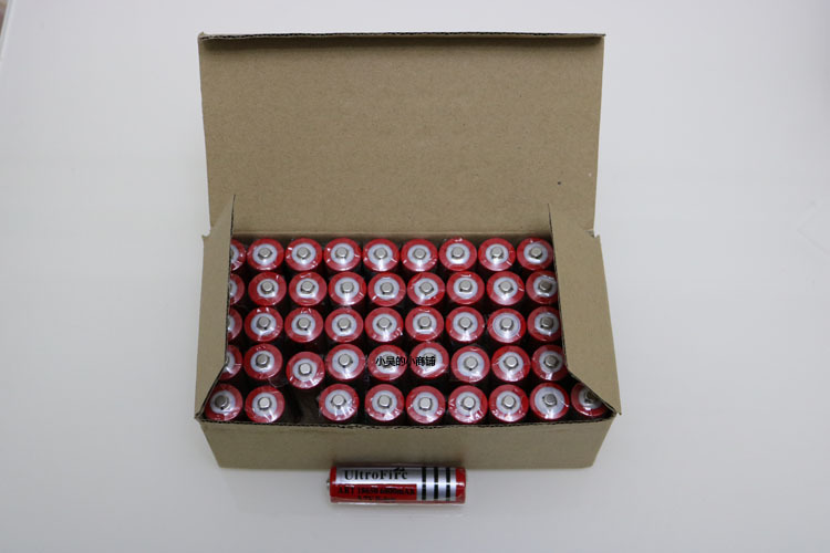 厂家直销18650锂电池3.7V大容量头灯风扇平头尖头手电筒充电电池详情1