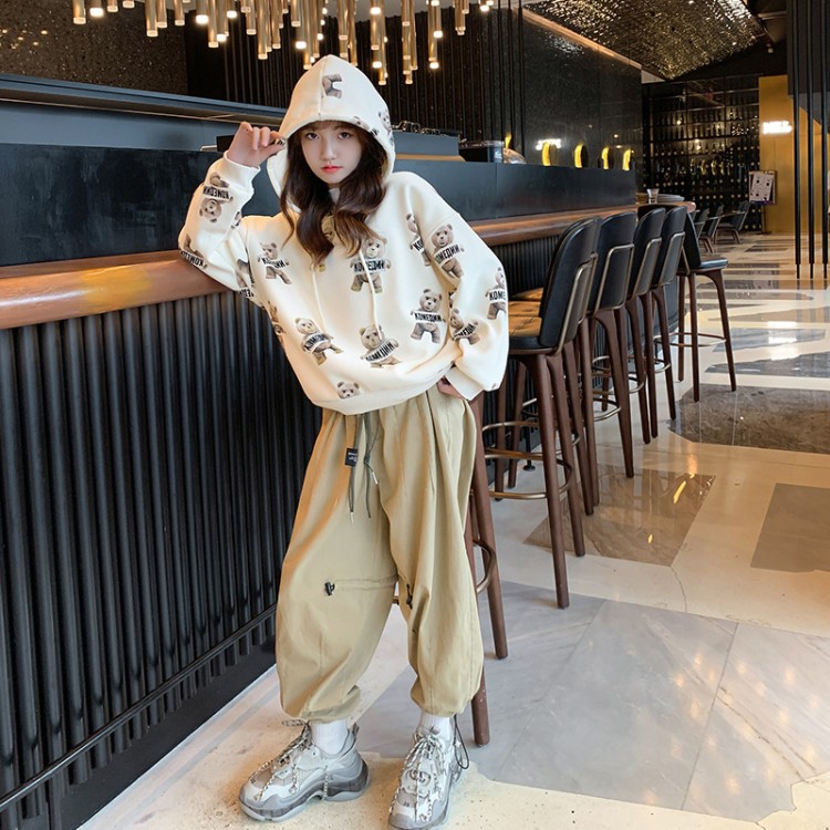 女童2021加绒卫衣连帽小熊印花图案甜美公主秋冬款长袖上衣中大童
