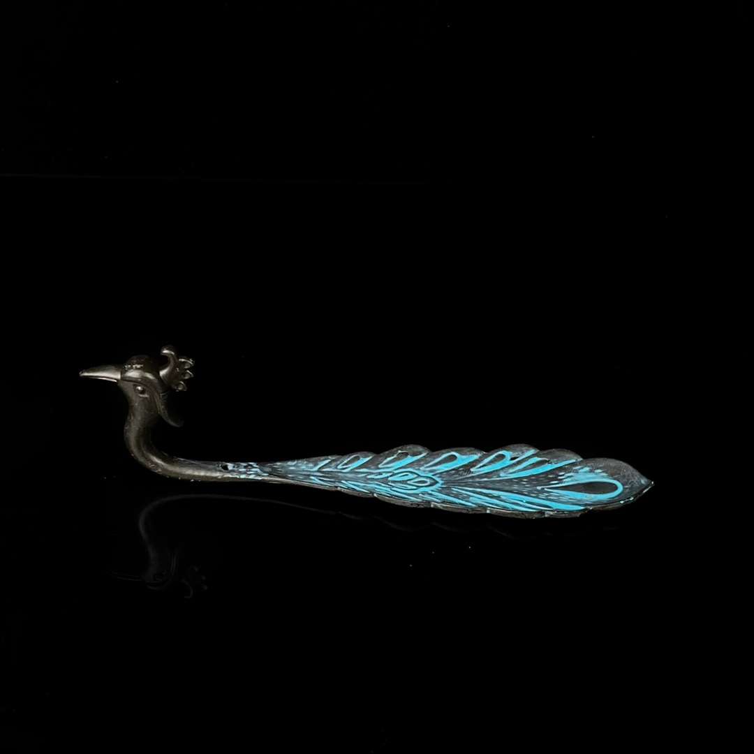 ——【仿古孔雀短香插】
材质：合金仿古走量