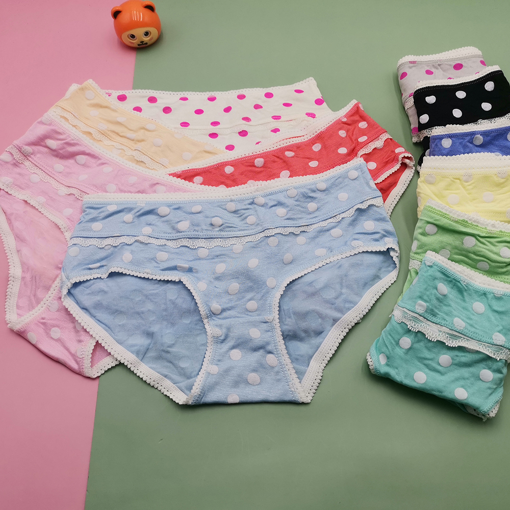 圆点印花女士可爱内裤 女生短裤批发 7513