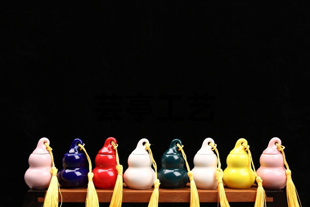 【天然手工香丸小号】
品种：鹅梨帐中香/雪中春信/玫瑰之约/龙涎